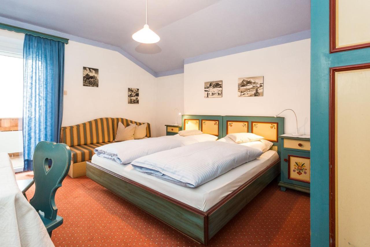 Garni Zatzerhof Hotel Castelrotto